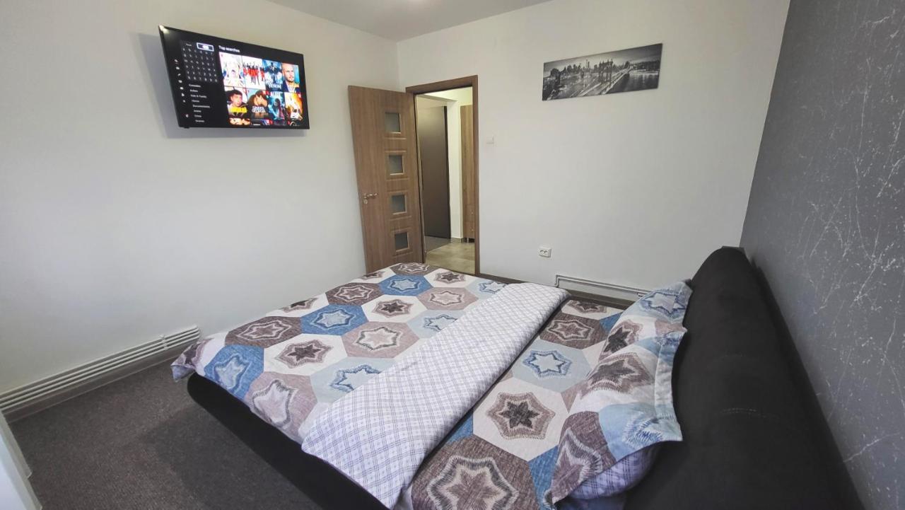 Apartament Navi Onesti Bagian luar foto
