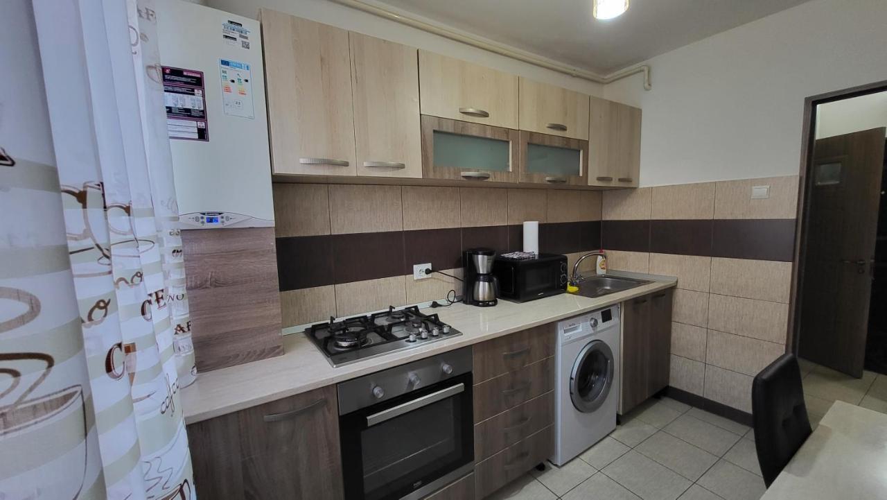 Apartament Navi Onesti Bagian luar foto
