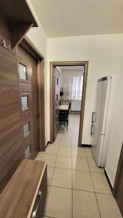 Apartament Navi Onesti Bagian luar foto